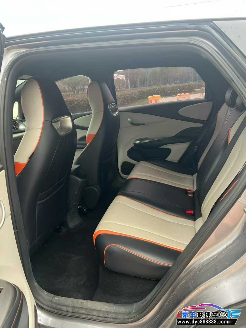 22年比亚迪海豚轿车抵押车出售