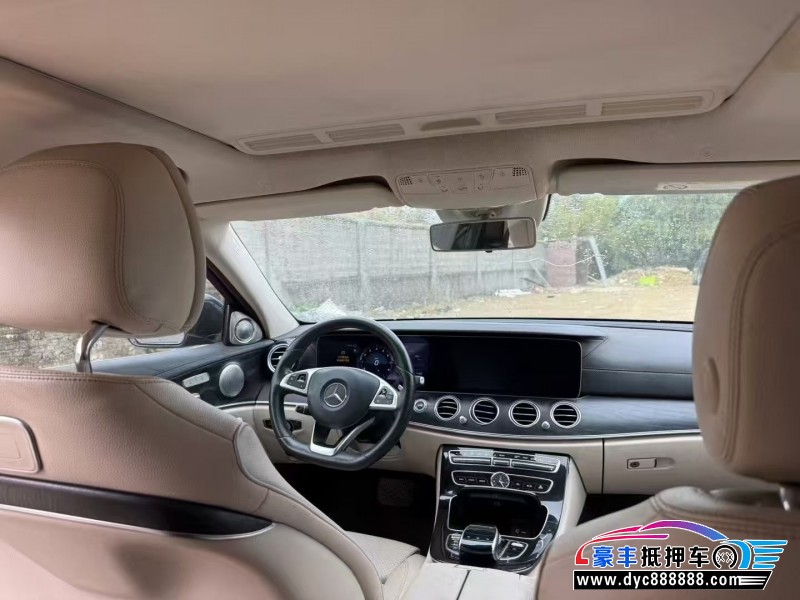 17年奔驰E轿车抵押车出售