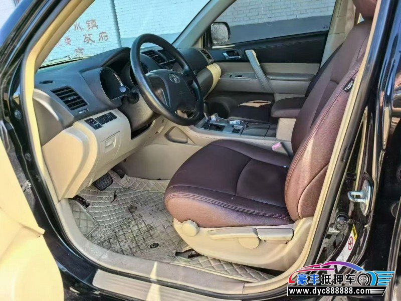 14年丰田汉兰达轿车抵押车出售