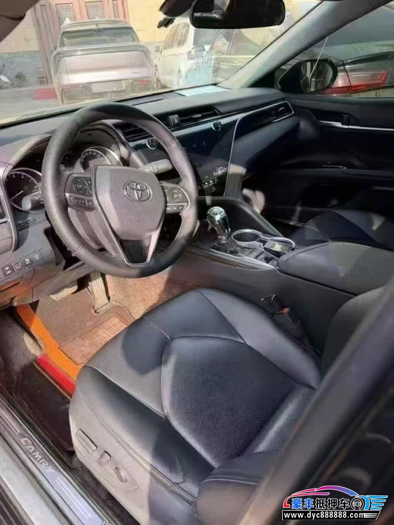 21年丰田凯美瑞轿车抵押车出售