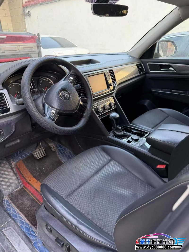 18年大众途昂轿车抵押车出售