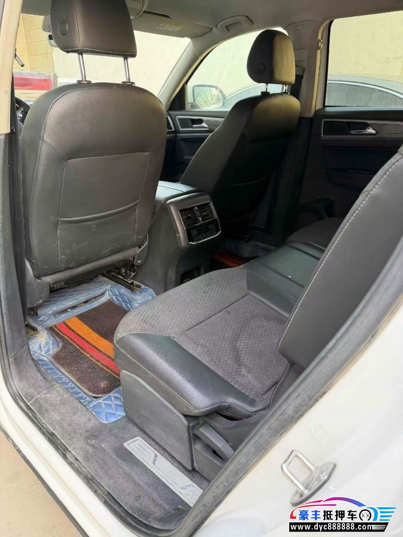 18年大众途昂轿车抵押车出售