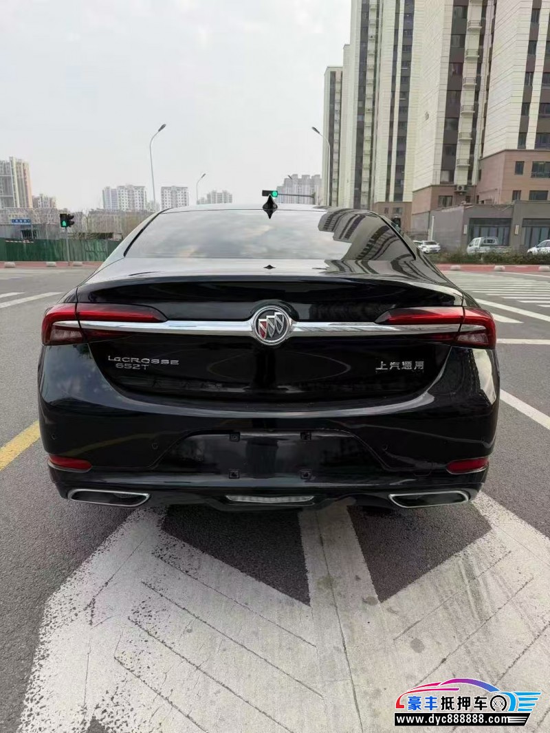 20年别克君越轿车抵押车出售