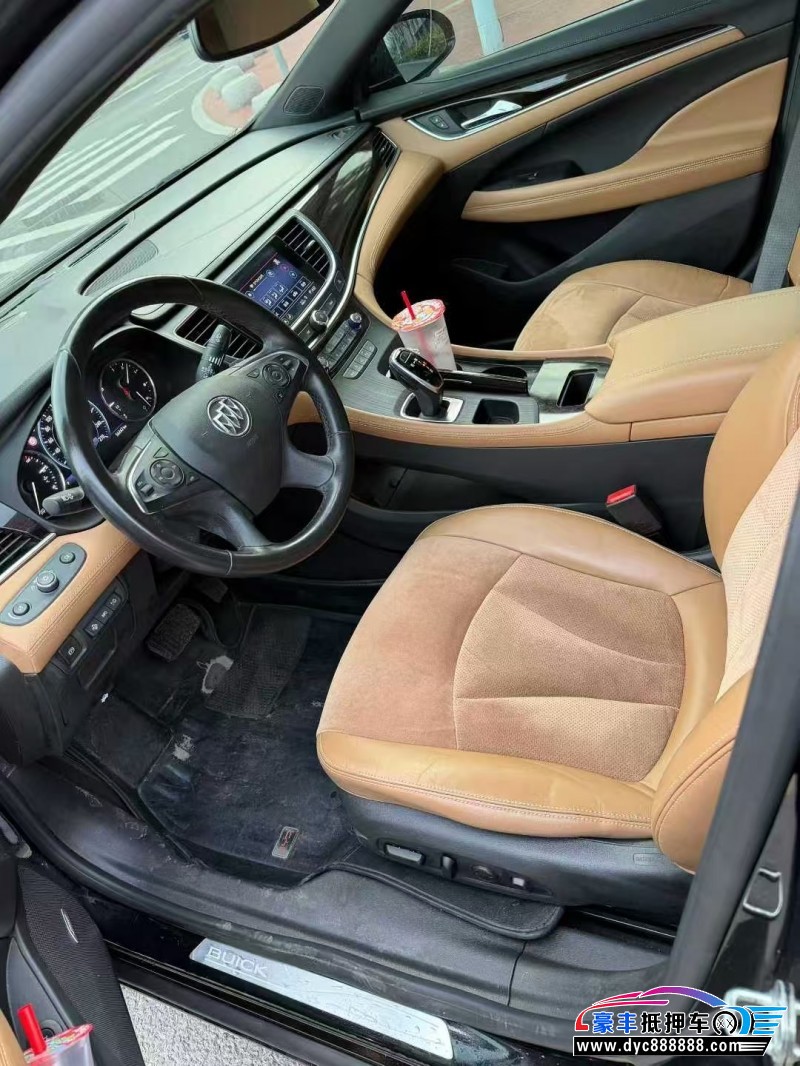 20年别克君越轿车抵押车出售