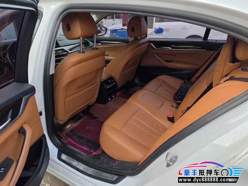 18年宝马5系轿车抵押车出售