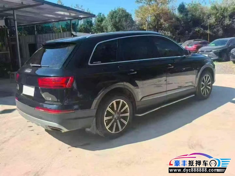 16年奥迪Q7轿车抵押车出售