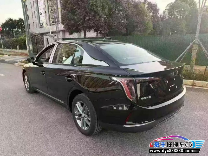 25年红旗EQM5轿车抵押车出售