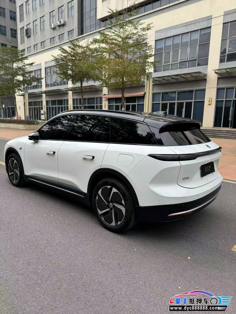 25年蔚来ES6轿车抵押车出售