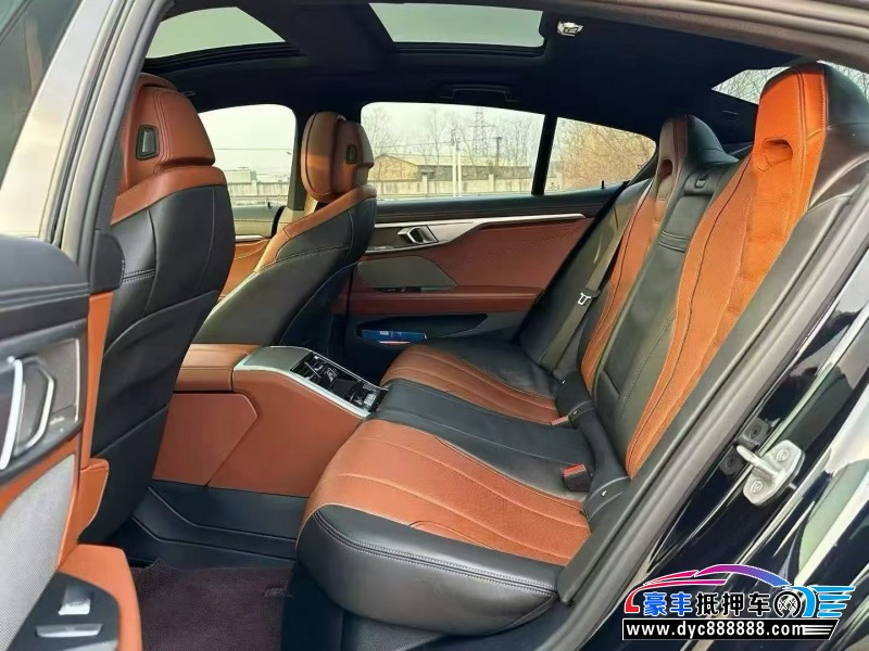 23年宝马8系轿车抵押车出售