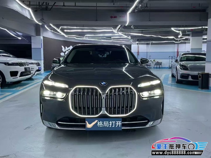 抵押车出售24年宝马7系轿车