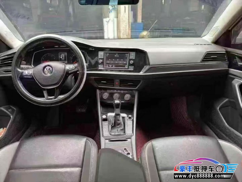 20年大众速腾轿车抵押车出售