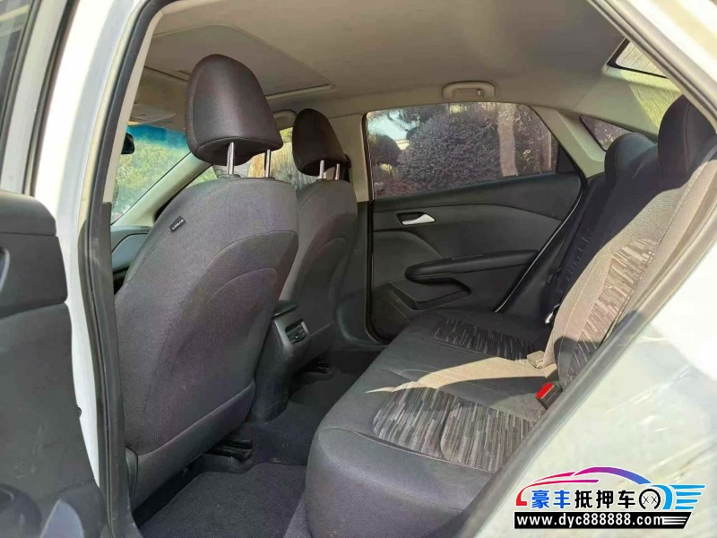 20年雪佛兰科鲁泽轿车抵押车出售