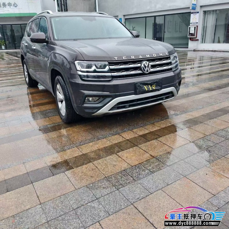 17年大众途昂轿车抵押车出售