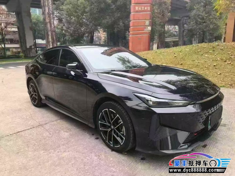 24年长安长安UNI轿车抵押车出售