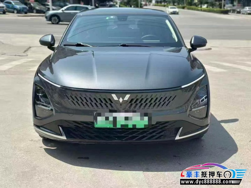 抵押车出售24年五菱星光轿车