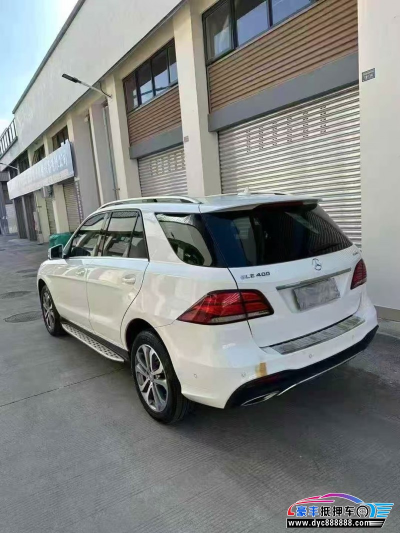 17年奔驰GLE轿车抵押车出售