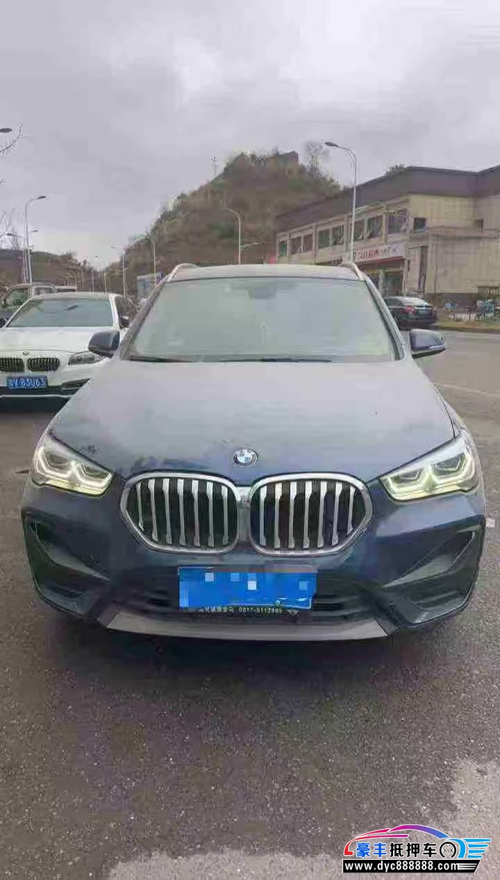 抵押车出售21年宝马X1轿车