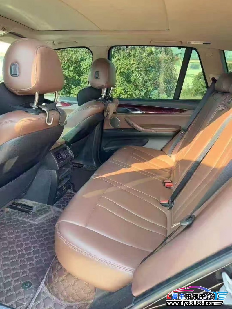 16年宝马X5轿车抵押车出售