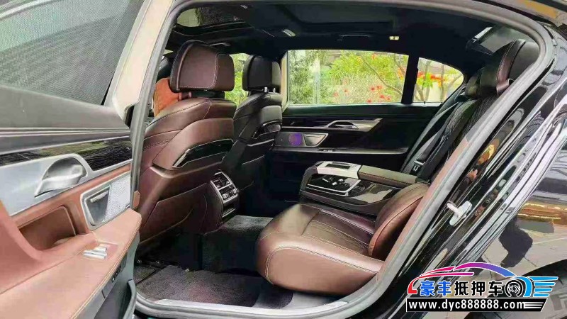 19年宝马7系轿车抵押车出售