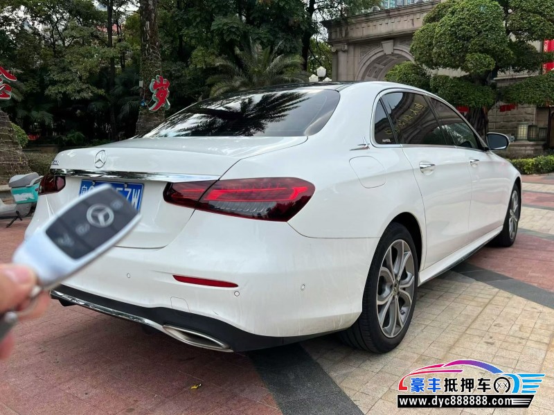 23年奔驰E轿车抵押车出售