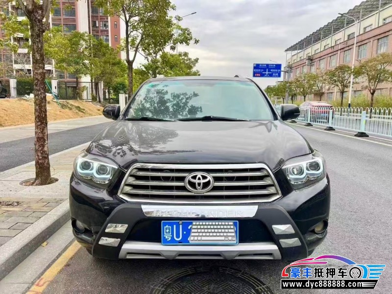 抵押车出售10年丰田汉兰达轿车