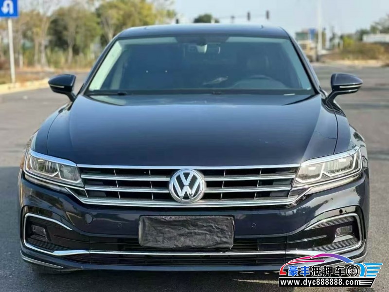 抵押车出售24年大众辉昂轿车