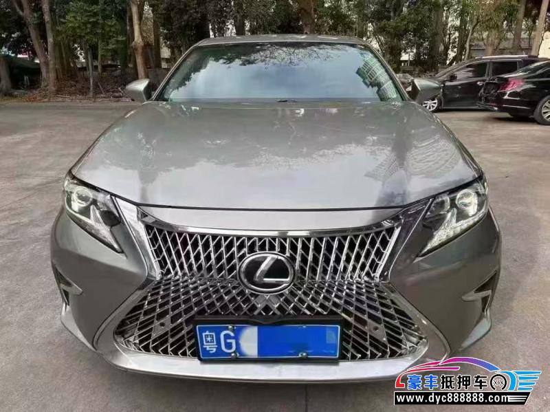 18年雷克萨斯ES轿车抵押车出售