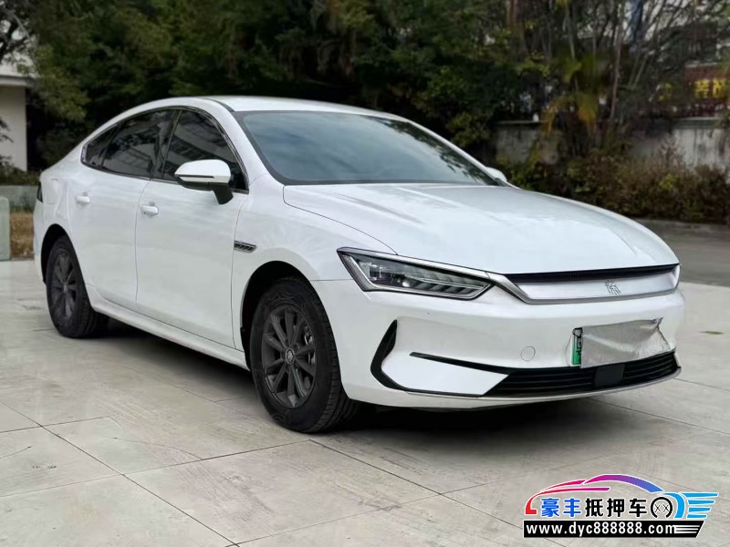 25年比亚迪秦轿车抵押车出售