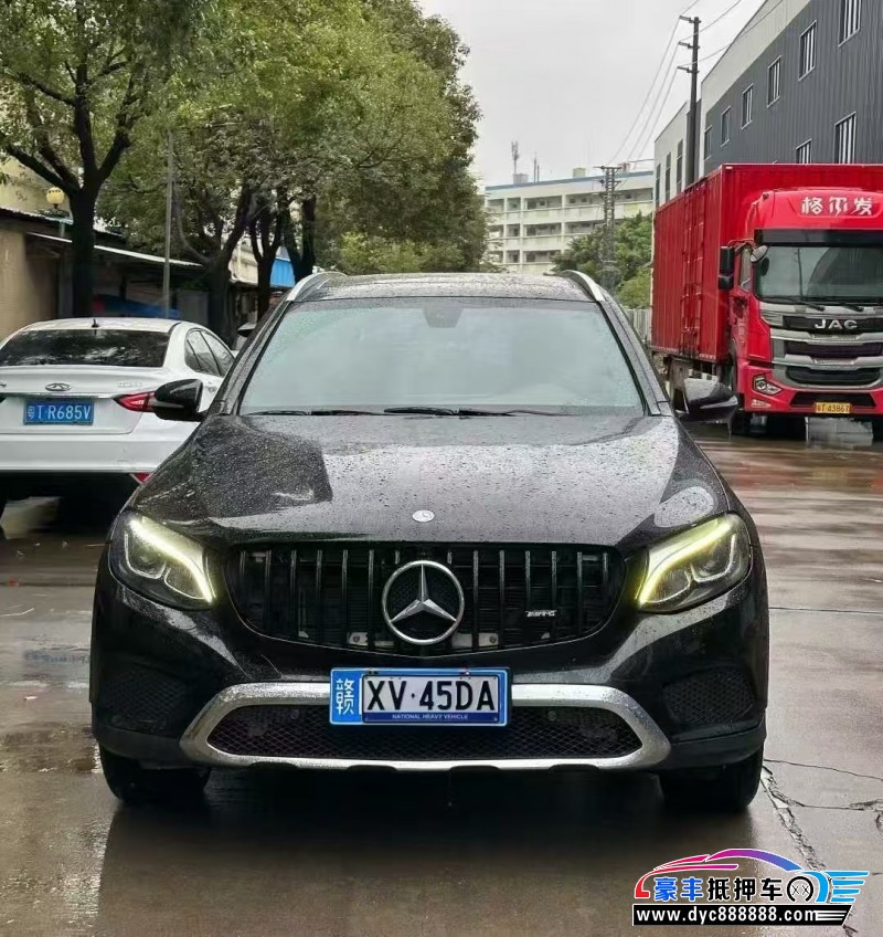 16年奔驰GLC轿车抵押车出售