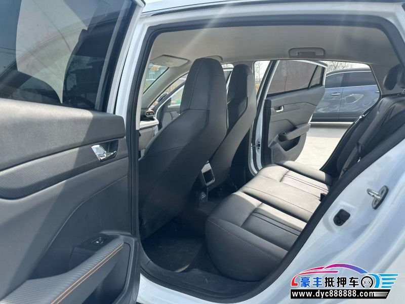 24年东风风神奕炫轿车抵押车出售