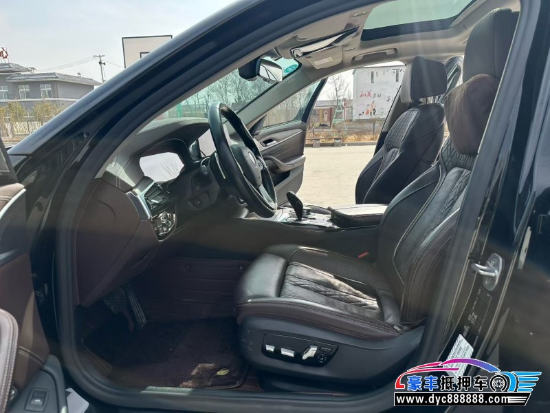 19年宝马5系轿车抵押车出售