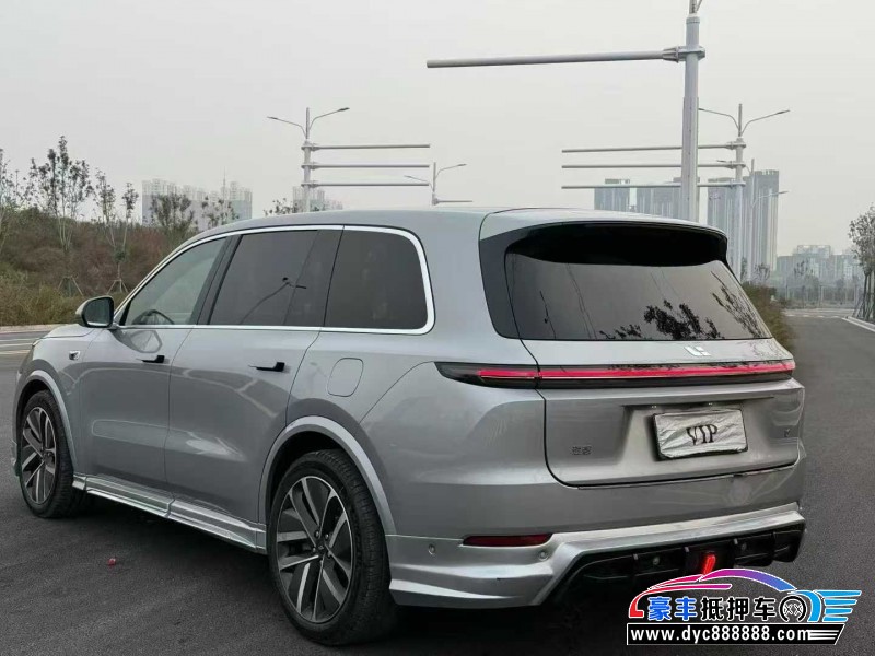 22年理想L9SUV抵押车出售