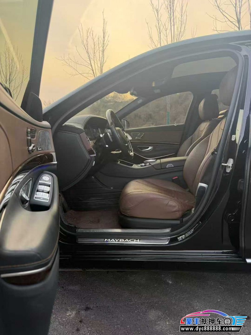 17年奔驰迈巴赫S级轿车抵押车出售