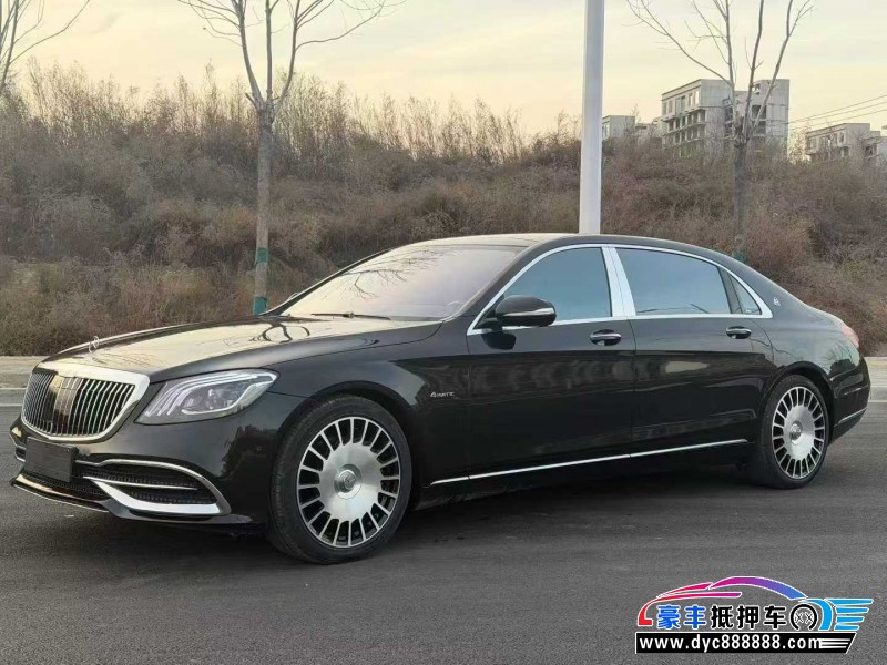 17年奔驰迈巴赫S级轿车抵押车出售