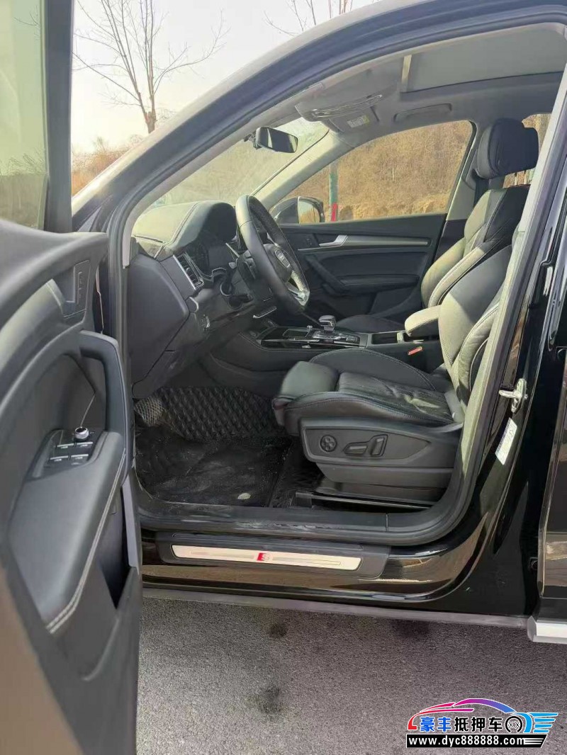 23年奥迪Q5SUV抵押车出售