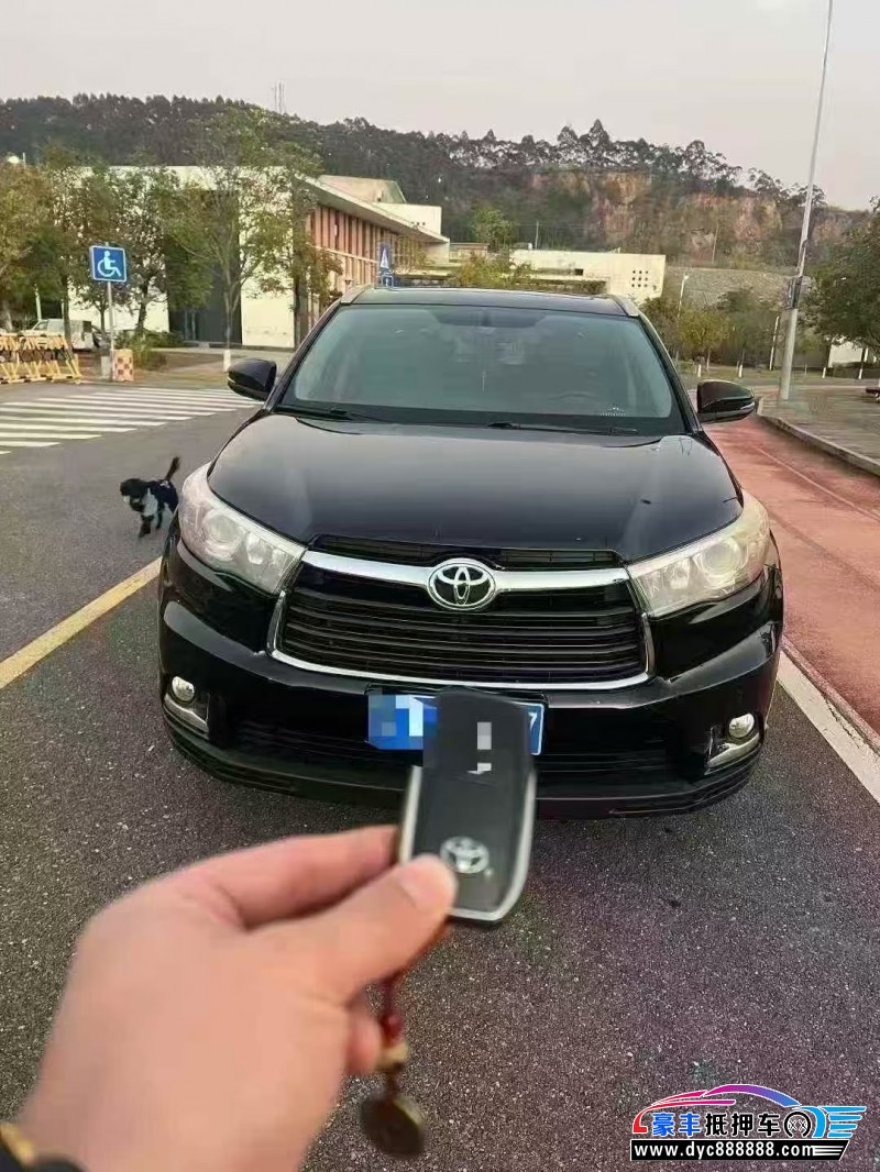 抵押车出售17年丰田汉兰达轿车