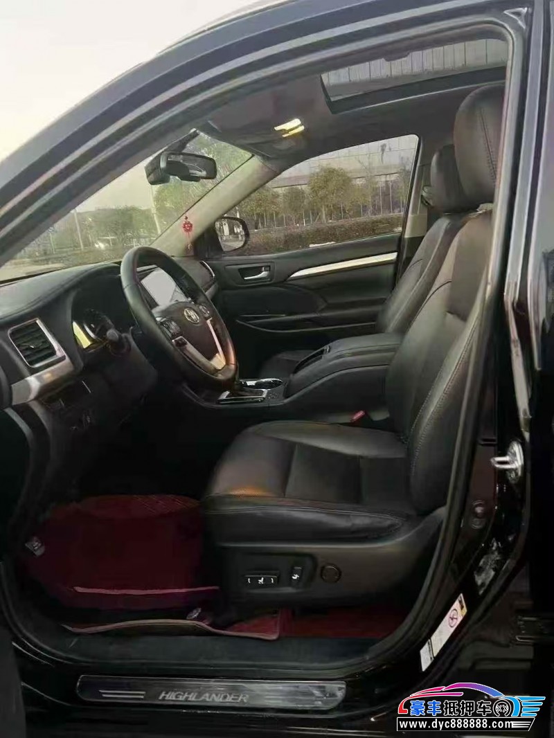 17年丰田汉兰达轿车抵押车出售