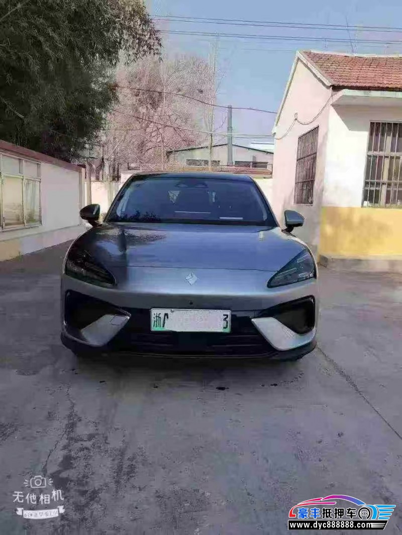 25年宝骏云海轿车抵押车出售