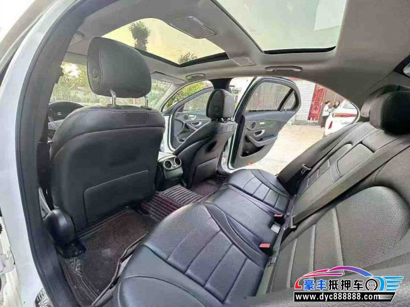 17年奔驰C轿车抵押车出售