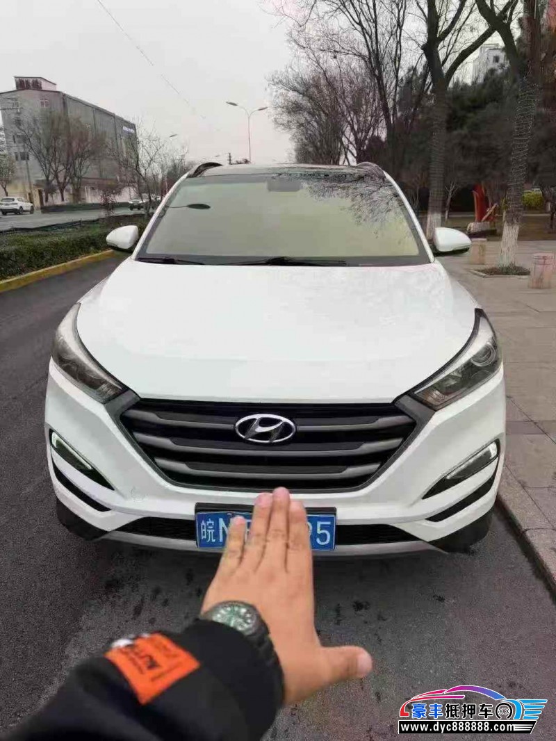 抵押车出售18年现代途胜SUV