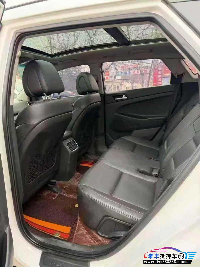 18年现代途胜SUV抵押车出售