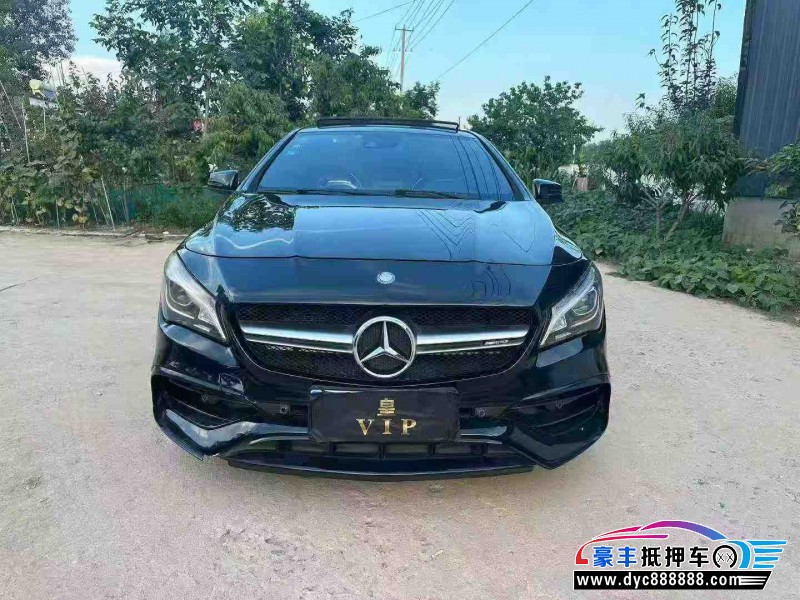 抵押车出售17年奔驰CLA级AMG轿车
