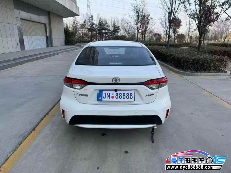 22年丰田雷凌轿车抵押车出售