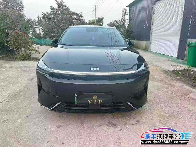 抵押车出售24年吉利银河L6轿车