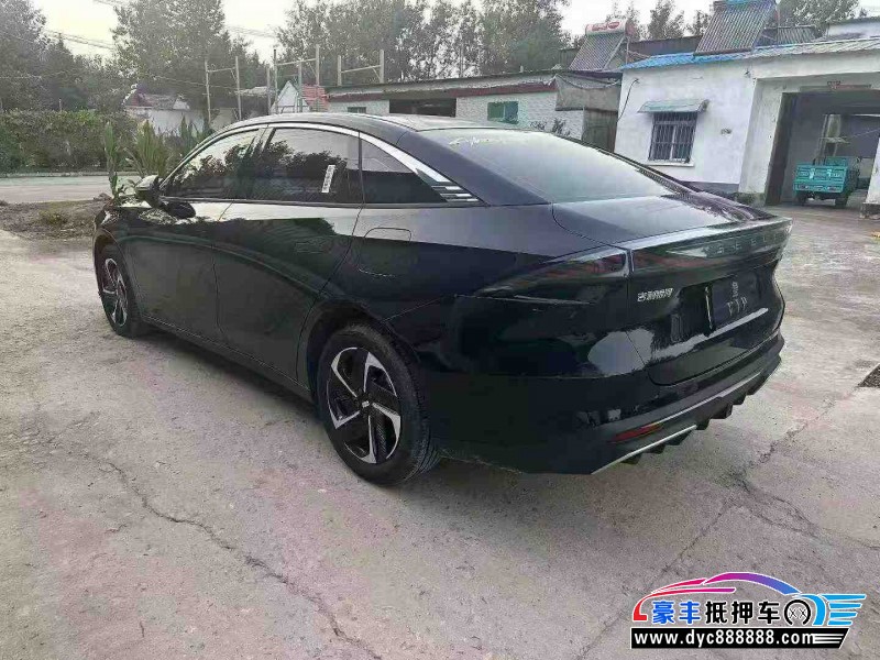 24年吉利银河L6轿车抵押车出售