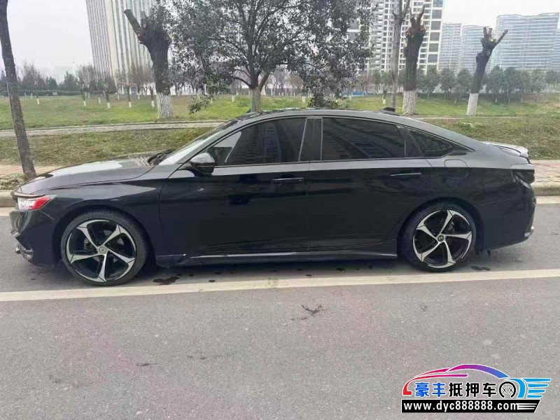 20年本田雅阁轿车抵押车出售