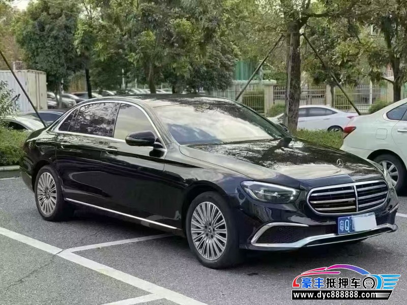 22年奔驰E轿车抵押车出售