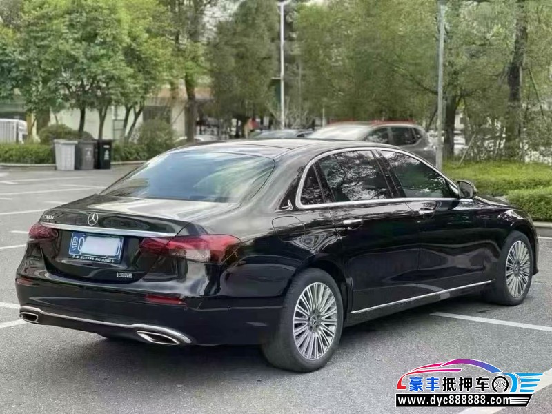 22年奔驰E轿车抵押车出售