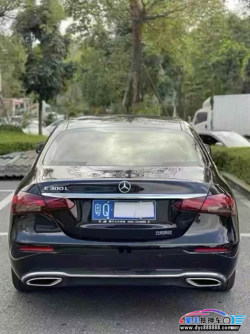 22年奔驰E轿车抵押车出售