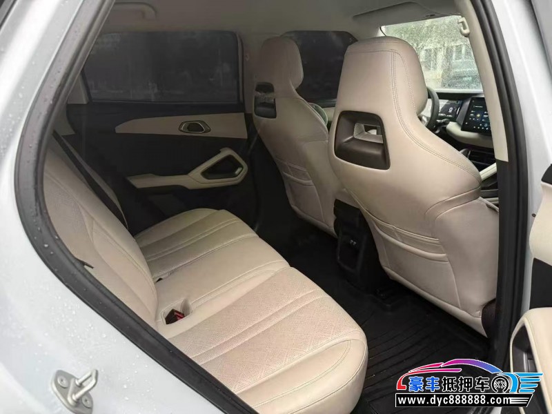 24年比亚迪元SUV抵押车出售